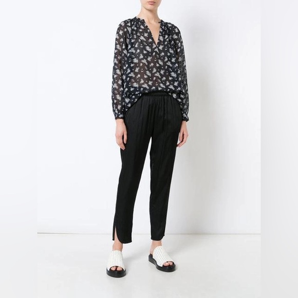 Vince Calico Floral Print Silk Blouse In Coastal Blue - Picture 3 of 16